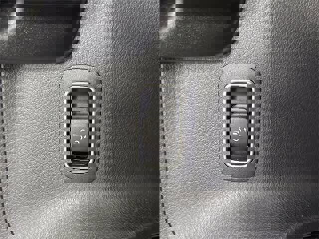 Certified 2025 Mercedes-Benz GLA 250 4MATIC image 87