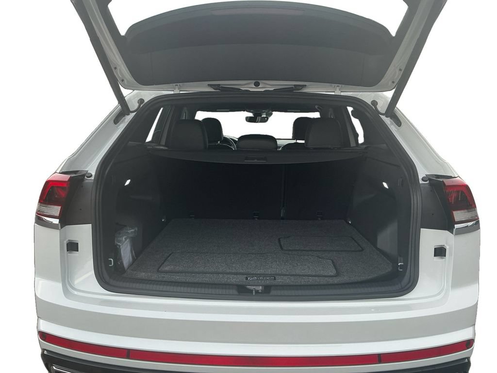 Used 2024 Volkswagen Atlas Cross Sport SEL R-Line AWD/4WD image 24