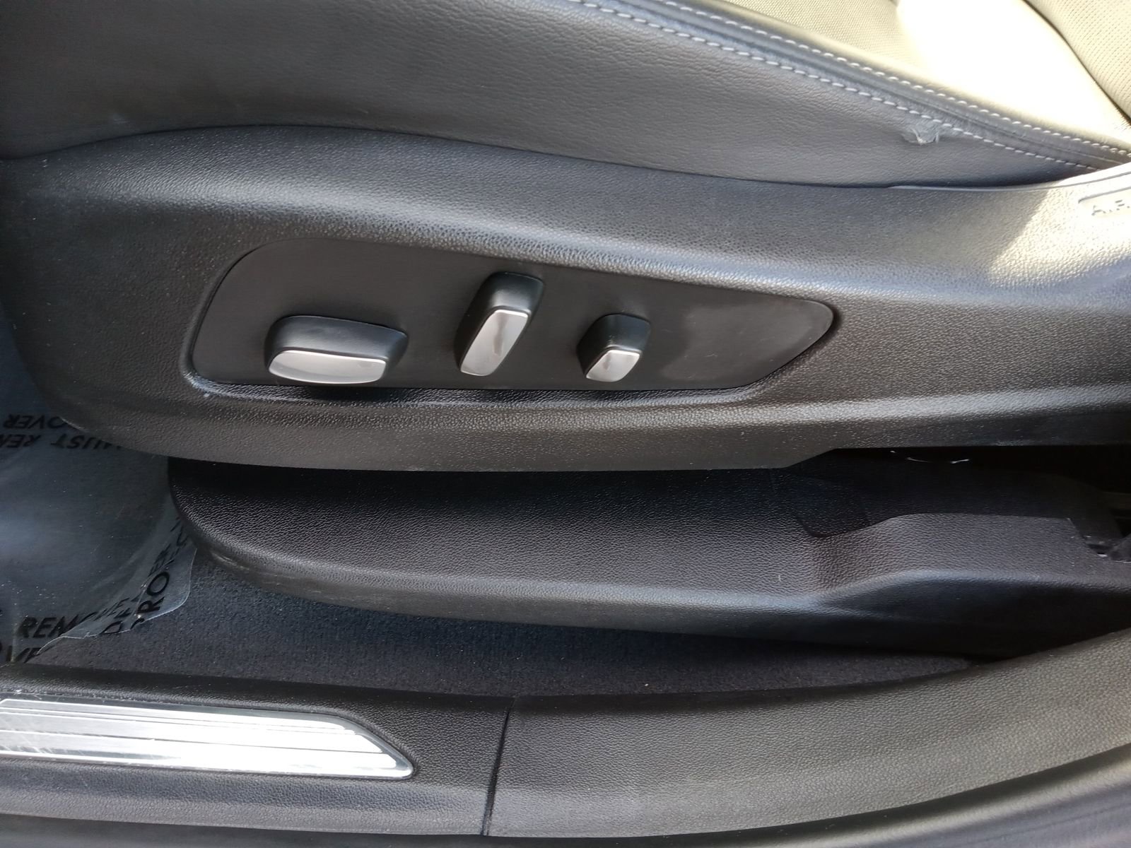 Certified 2024 Cadillac XT5 Premium Luxury image 18