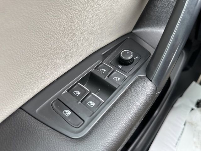 Used 2021 Volkswagen Tiguan SE R-Line AWD/4WD image 27