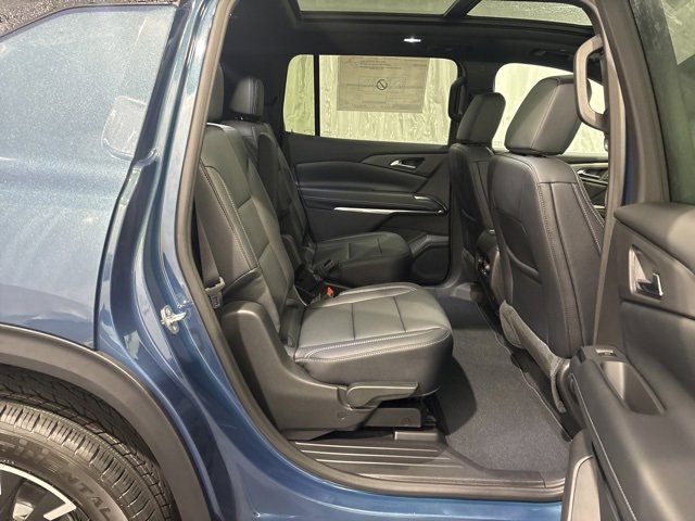 New 2026 Chevrolet Traverse LT w/ Sun and Wheel Package image 13