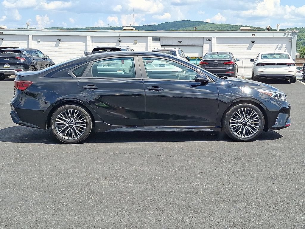 Certified 2023 Kia Forte GT-Line w/ GT-Line Premium Package FWD image 7
