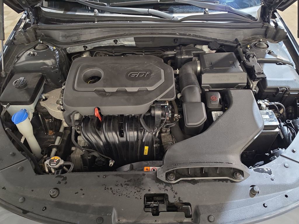 Used 2019 Kia Optima LX image 17