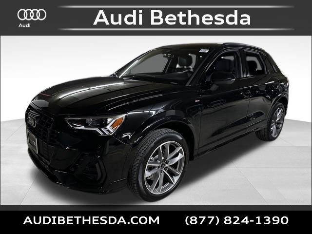 Certified 2025 Audi Q3 2.0T Premium w/ Black Optic Sport Package image 3