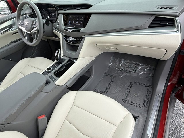 Used 2023 Cadillac XT5 Premium Luxury w/ Technology Package FWD image 20