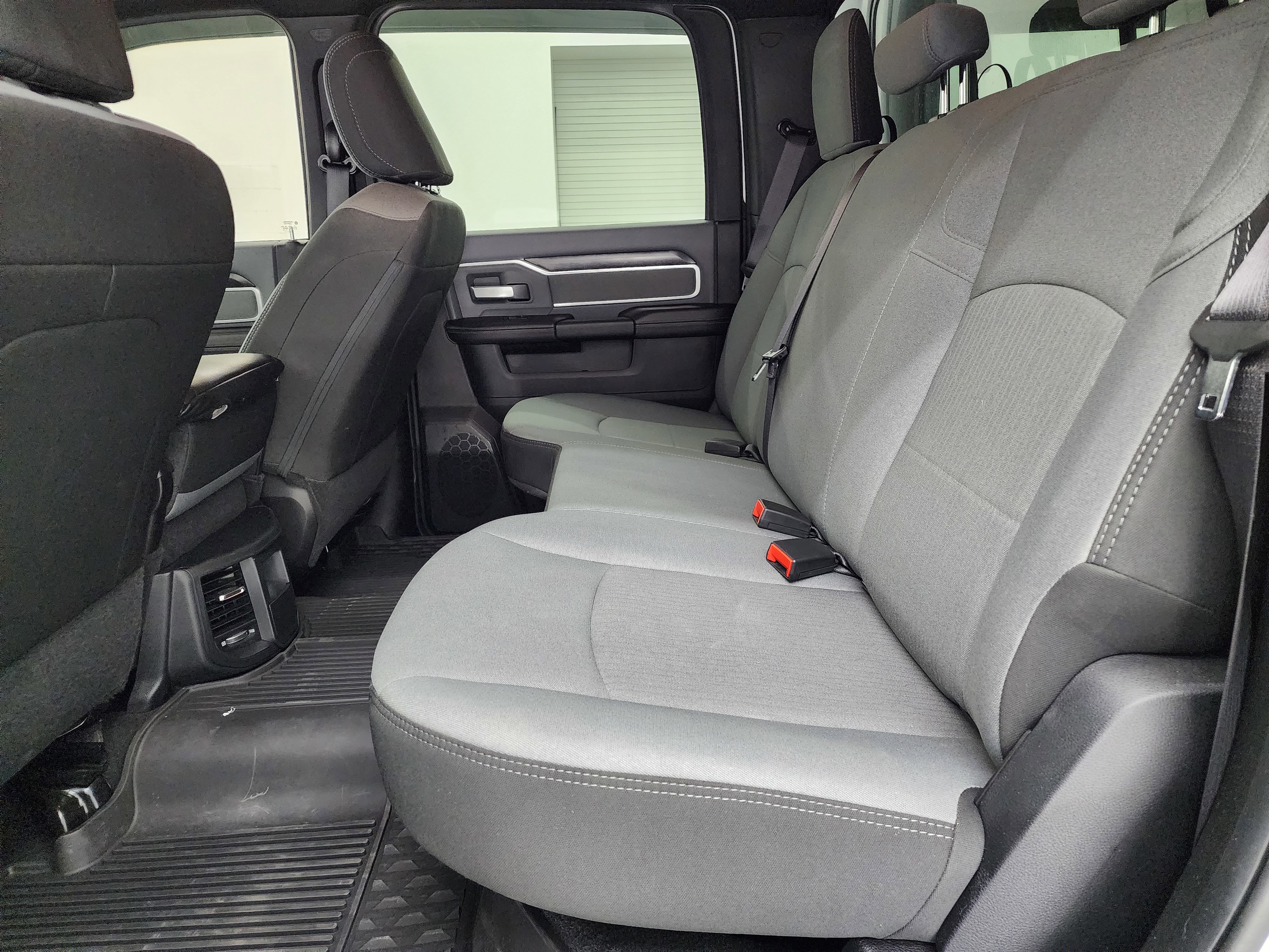 Used 2022 RAM 2500 Big Horn w/ Cold Weather Group image 9