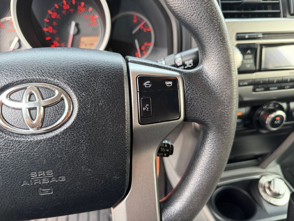 Used 2013 Toyota 4Runner SR5 w/ Convenience Pkg AWD/4WD image 17