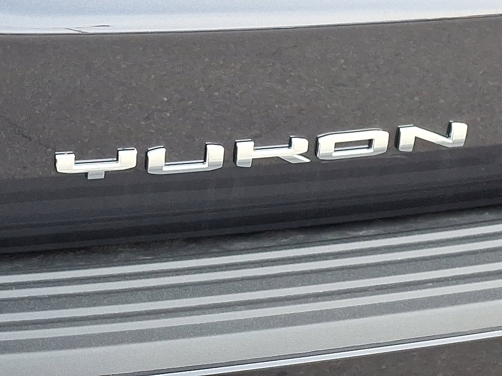 New 2026 GMC Yukon XL Denali w/ Sun & Power Step Package image 12