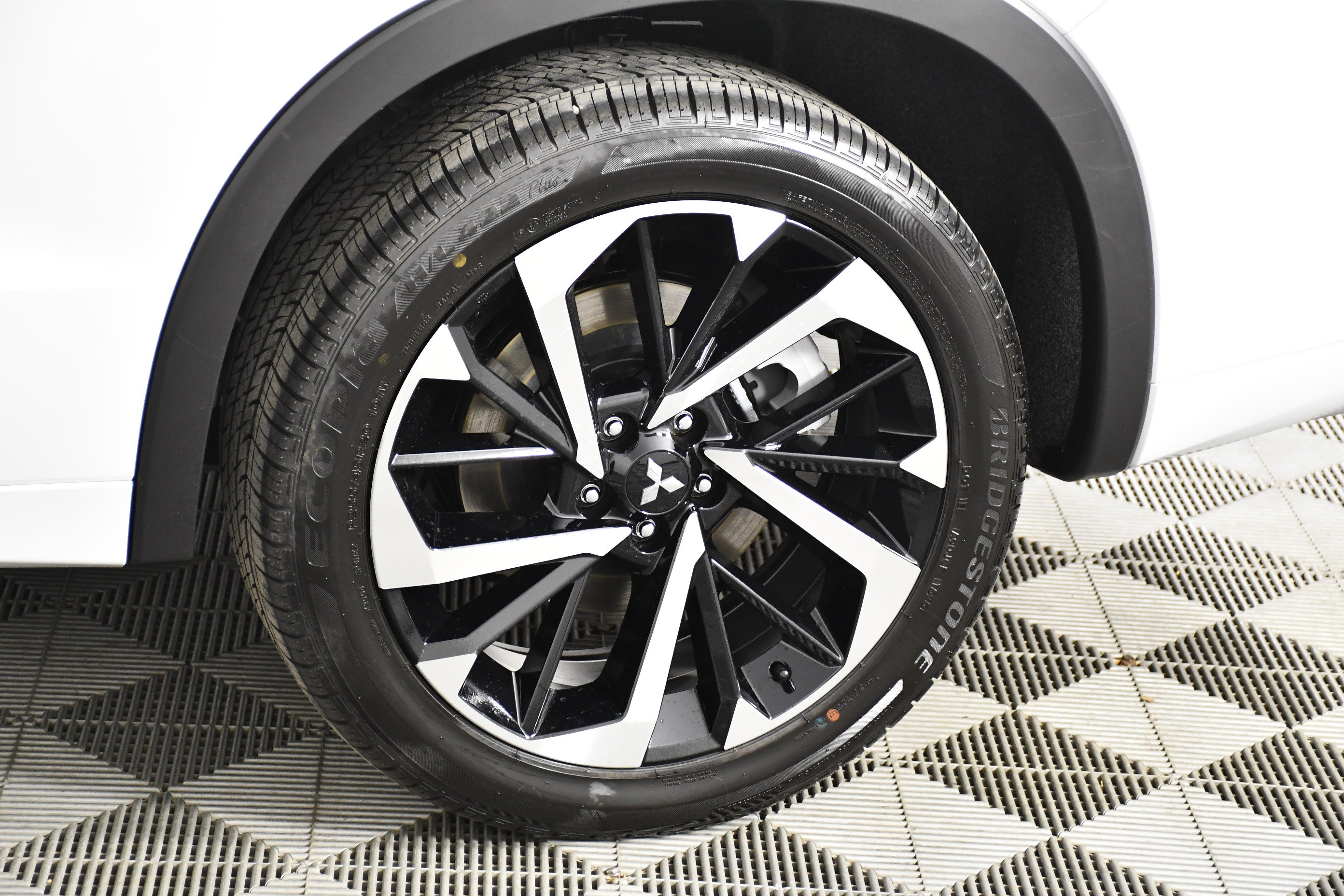 Used 2025 Mitsubishi Outlander SEL image 52