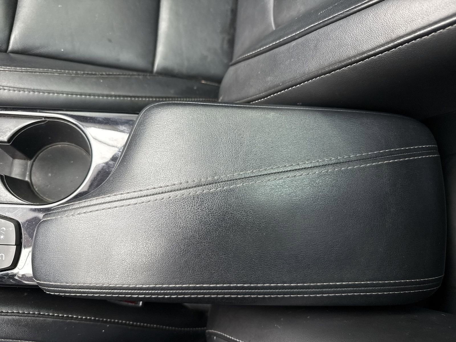 Used 2018 INFINITI QX30 Premium w/ Cargo Package image 25