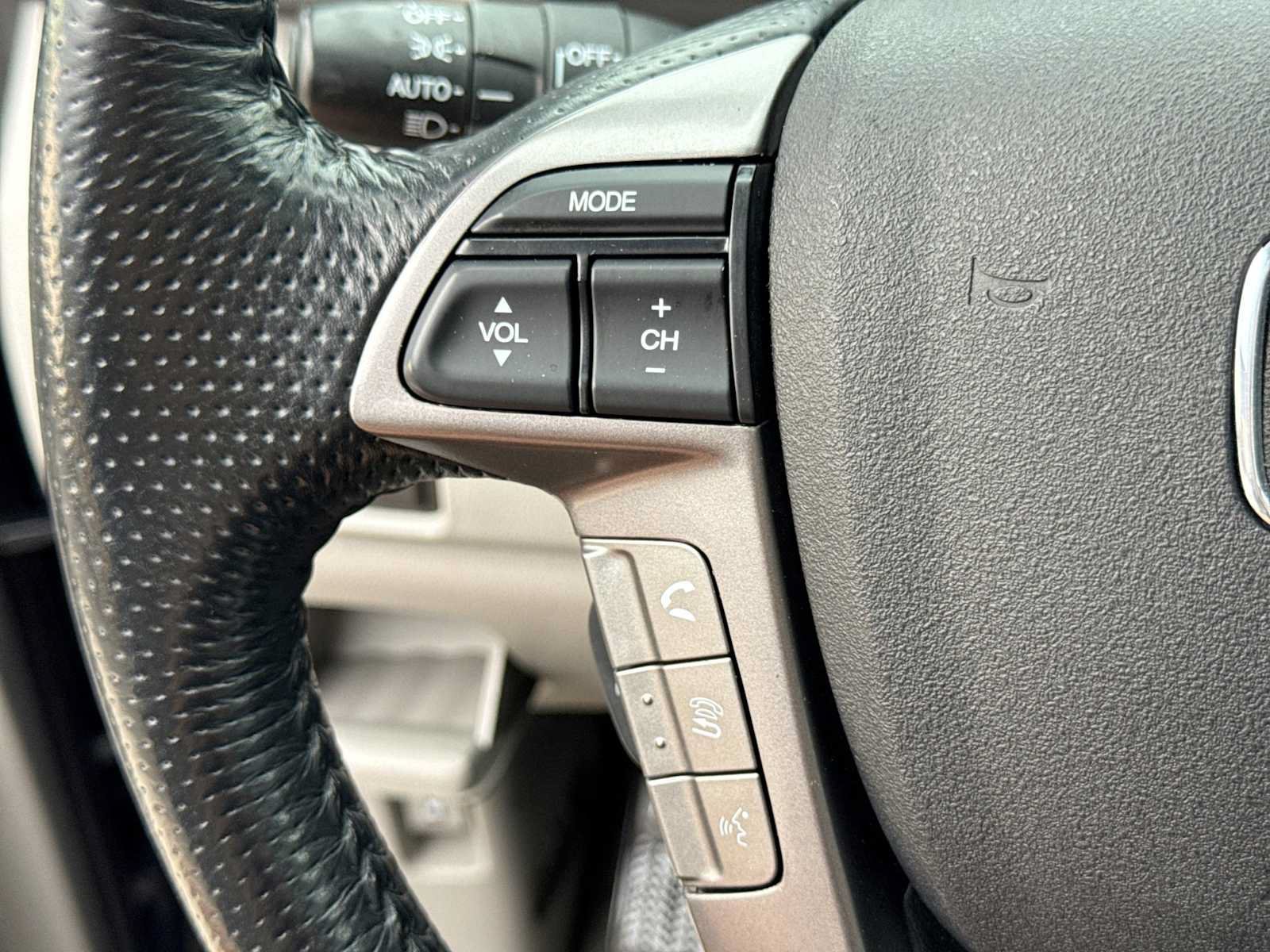 Used 2017 Honda Odyssey Touring image 25