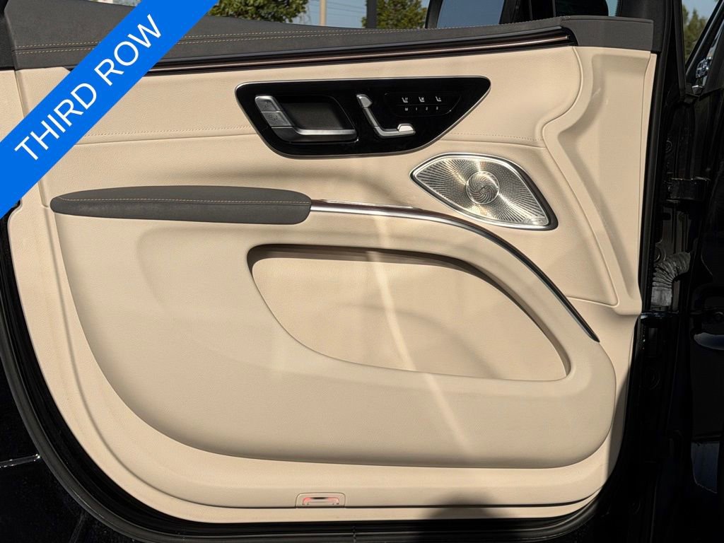 Used 2023 Mercedes-Benz EQS 580 4MATIC SUV image 17