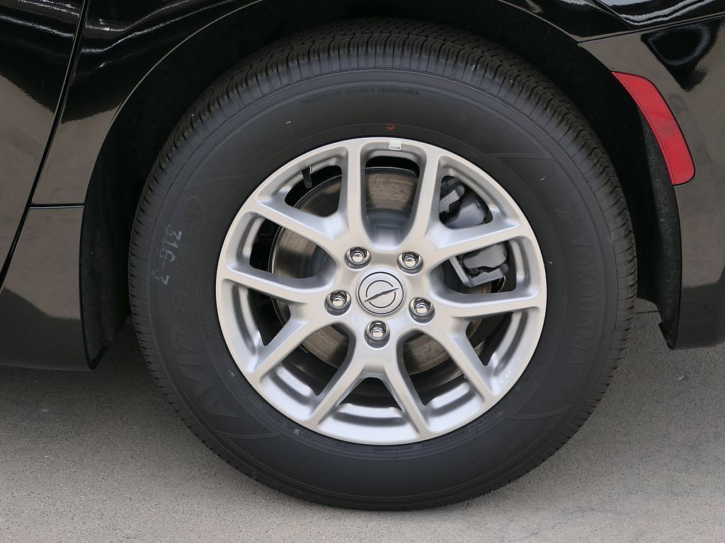 New 2026 Chrysler Pacifica Select FWD image 8