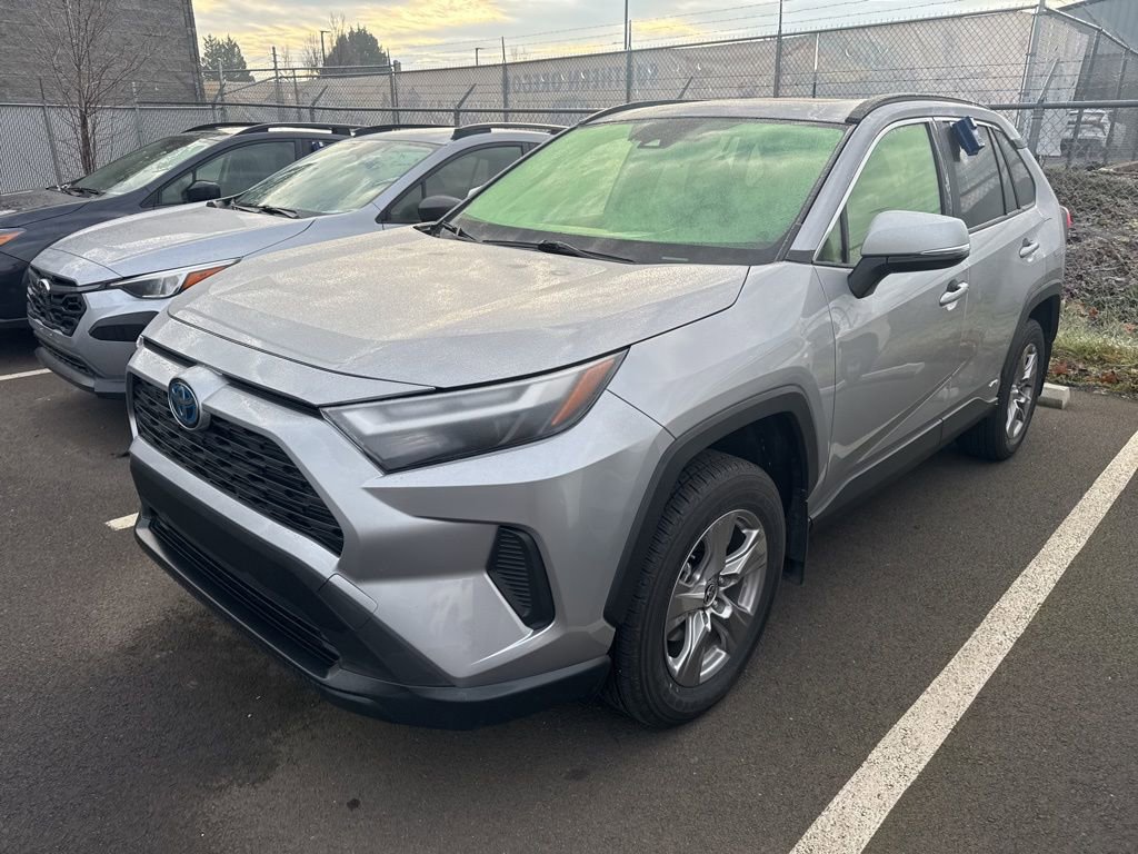Used 2024 Toyota RAV4 XLE image 1