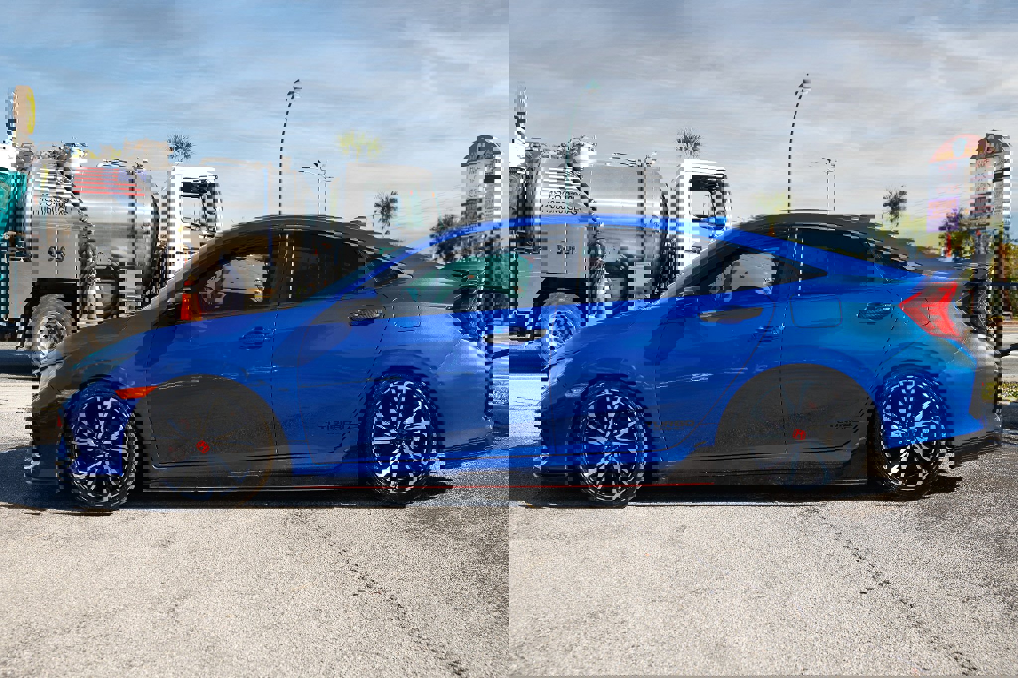 Used 2019 Honda Civic Si image 8