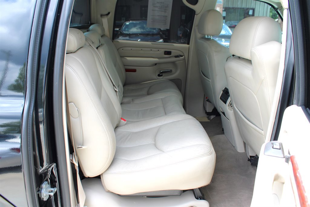 Used 2006 Cadillac Escalade EXT image 30