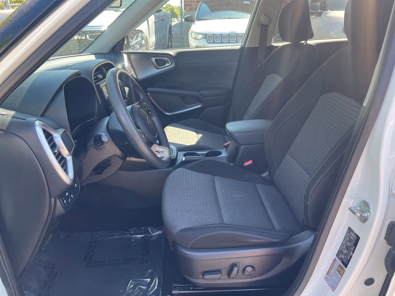 Used 2021 Kia Soul S FWD image 17