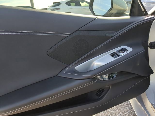 Used 2022 Chevrolet Corvette Stingray w/ Battery Protection Package image 8