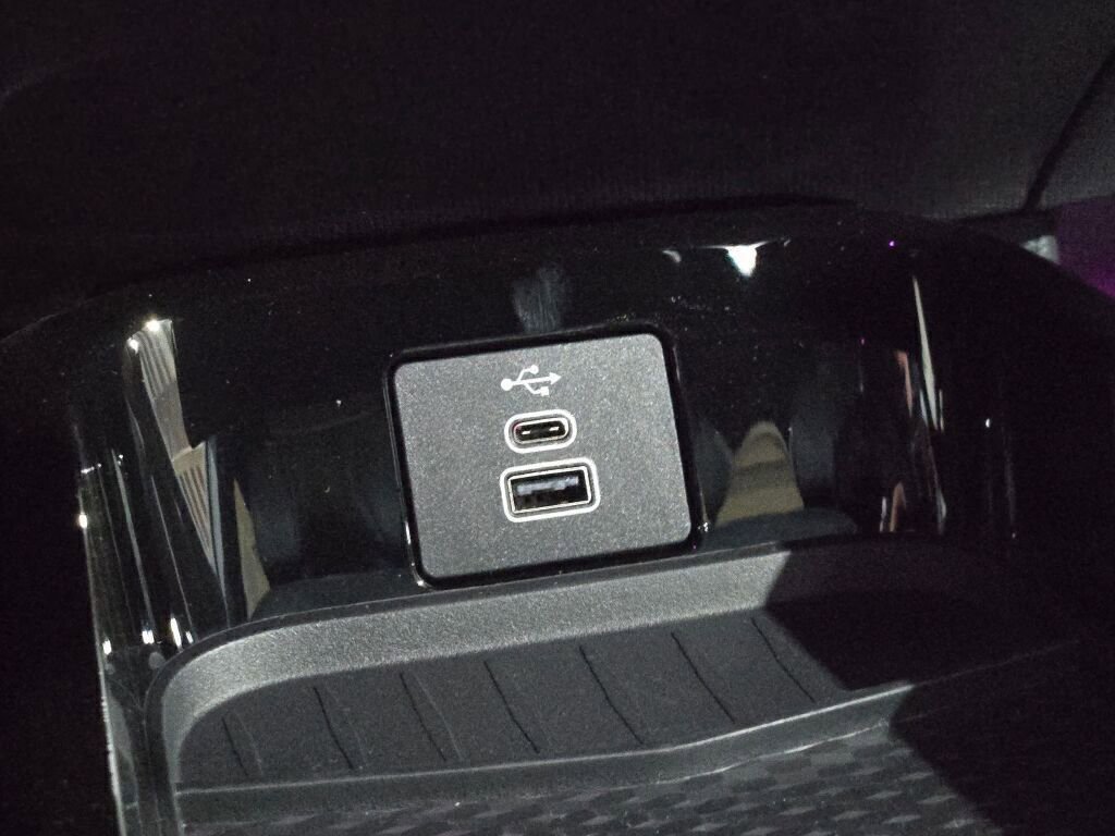 New 2025 Ford Mustang Mach-E GT w/ Interior Protection Package image 31