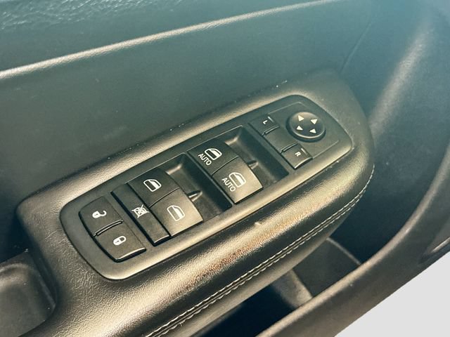Used 2016 Chrysler 200 S w/ Navigation & Sound Group I FWD image 17