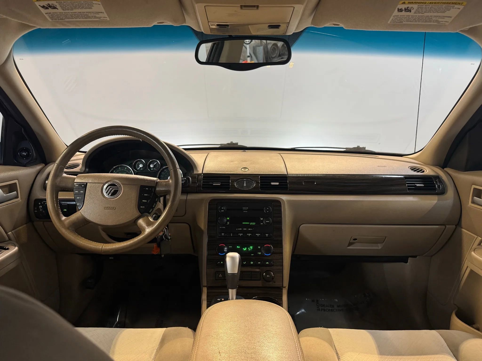 Used 2005 Mercury Montego Luxury image 10