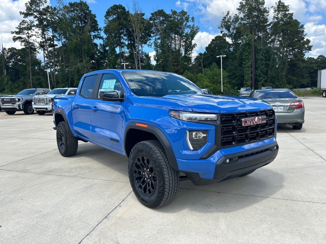 New 2026 GMC Canyon Elevation w/ Convenience Package RWD image 2