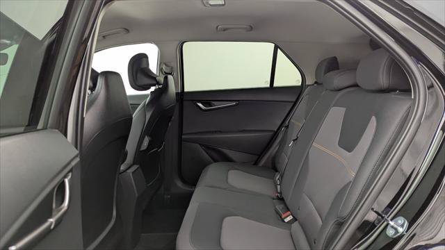 Used 2026 Kia Niro LX FWD image 16