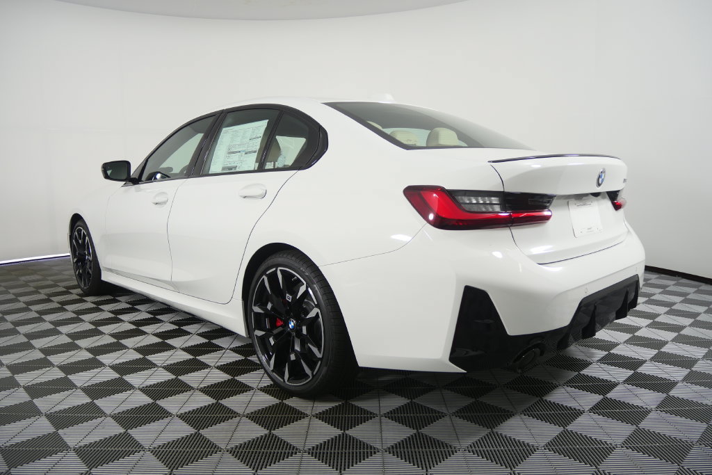 New 2026 BMW 330i Sedan w/ M Sport Package RWD image 6