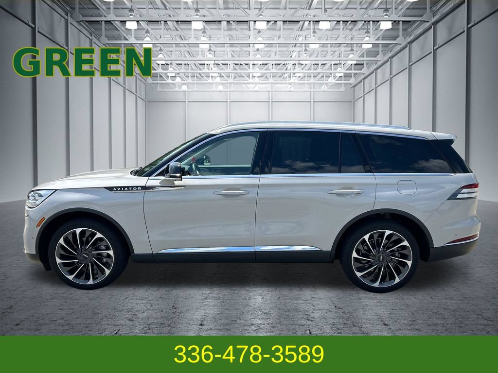 Certified 2023 Lincoln Aviator Reserve w/ Equipment Group 201A AWD/4WD image 2