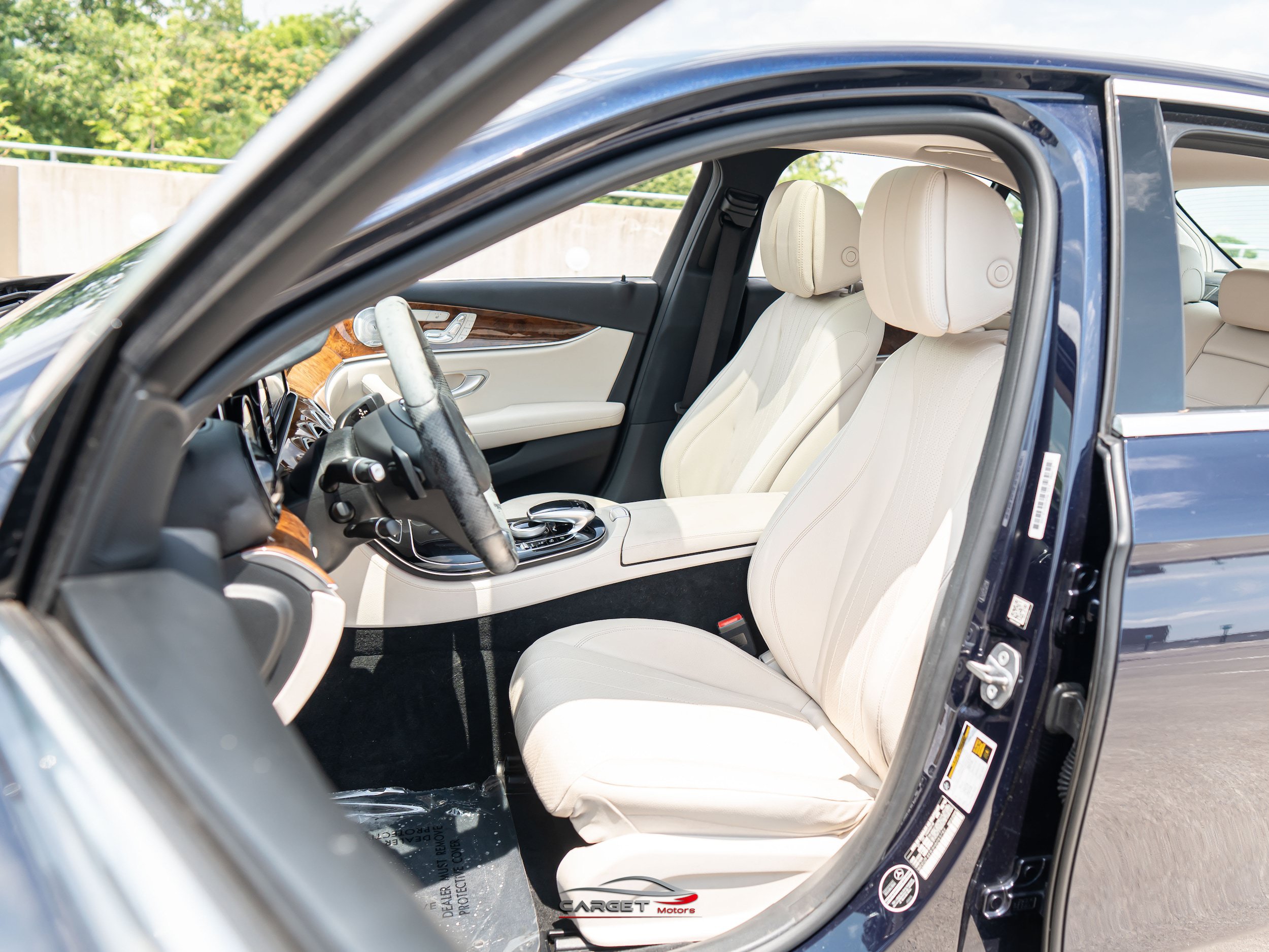 Used 2017 Mercedes-Benz E 300 4MATIC image 16