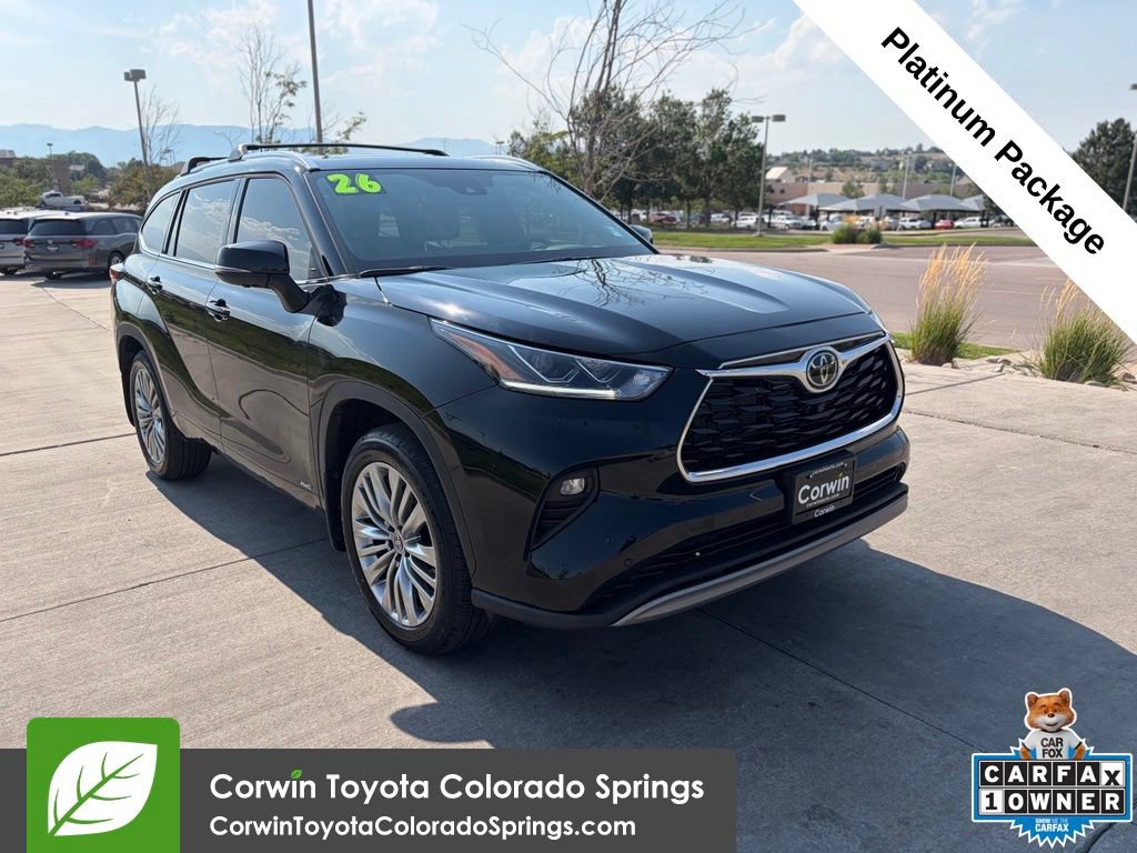 Used 2026 Toyota Highlander Platinum AWD/4WD image 1