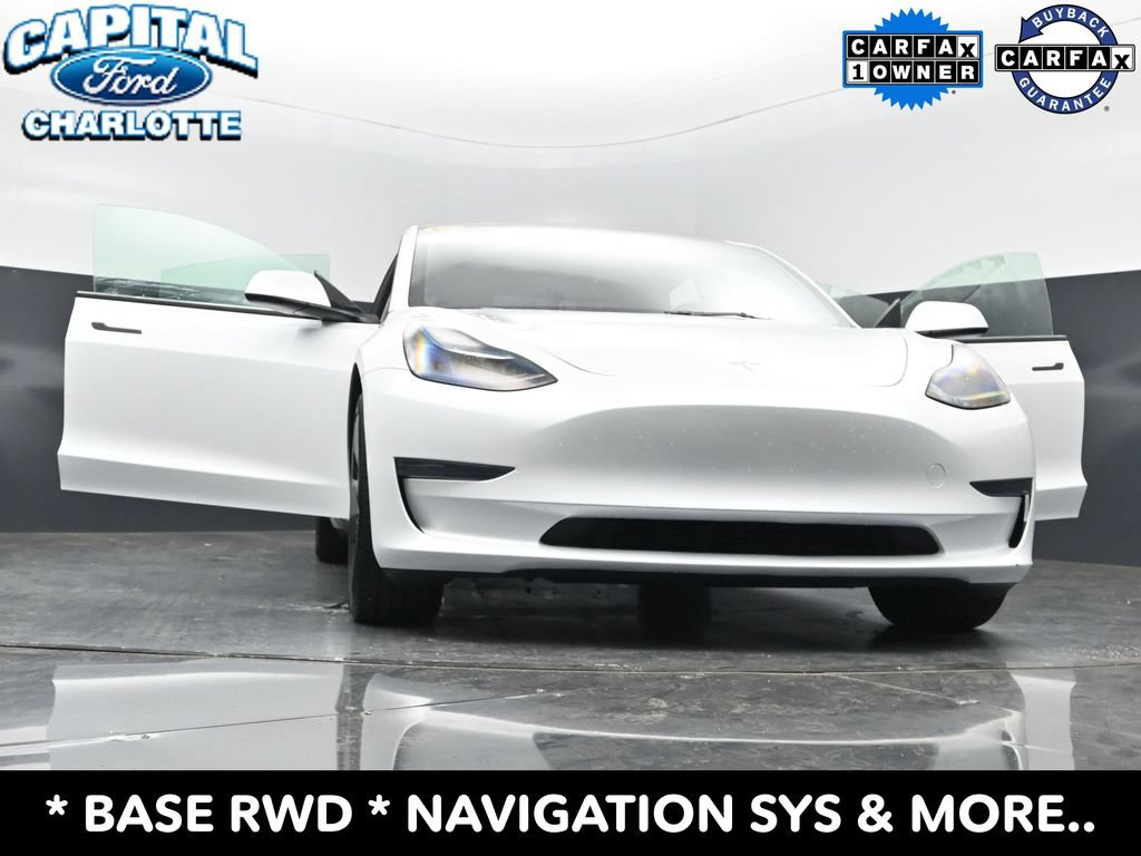 Used 2023 Tesla Model 3 Standard Range RWD image 33