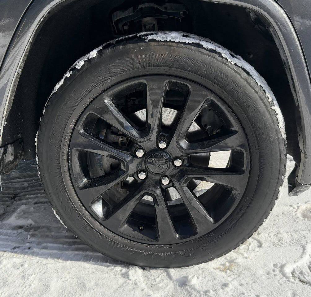 Used 2018 Jeep Grand Cherokee Altitude image 44