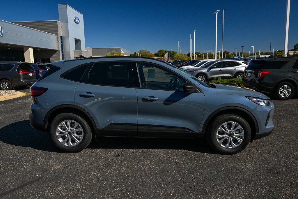 New 2026 Ford Escape Active w/ Tech Pack #1 AWD/4WD image 3