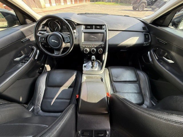 Used 2019 Jaguar E-PACE SE AWD/4WD image 6