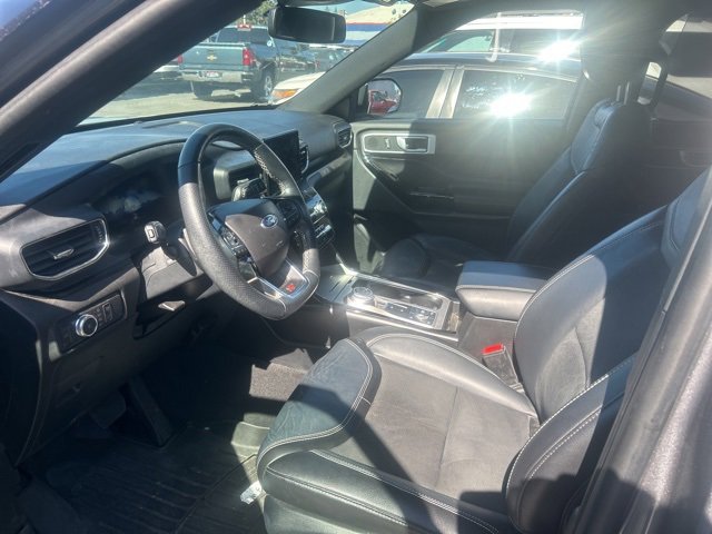 Used 2022 Ford Explorer ST w/ ST Street Pack image 5