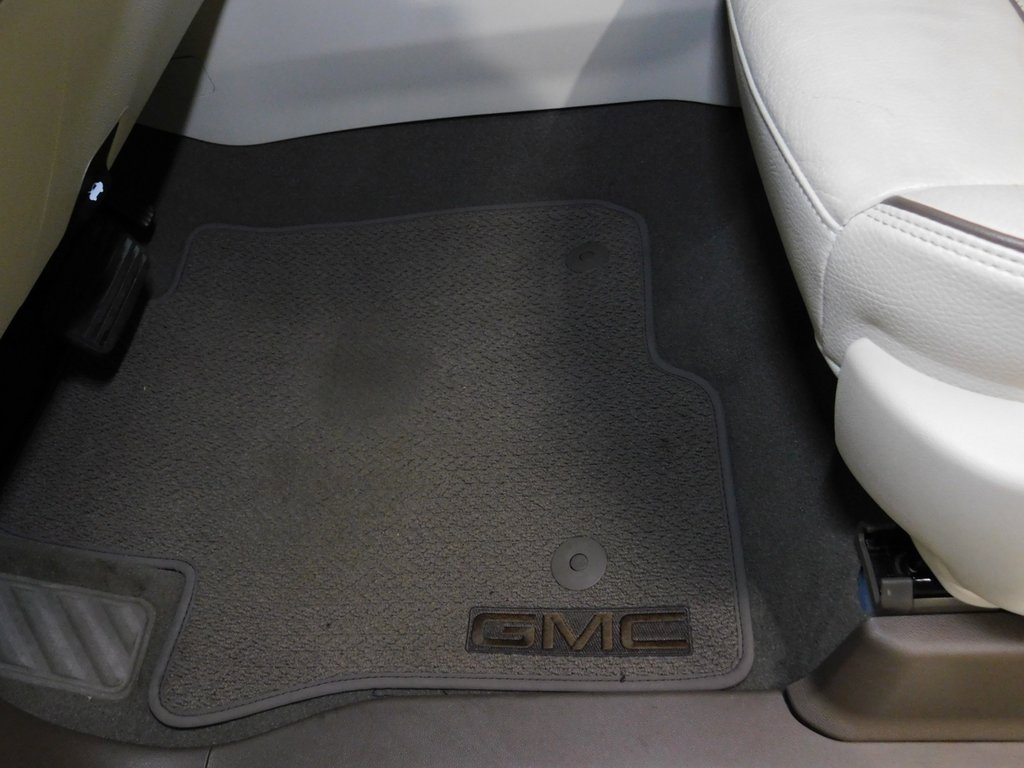 Used 2023 GMC Yukon Denali image 35