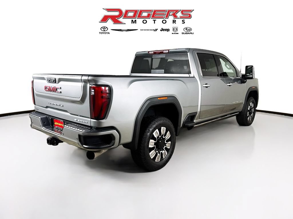 Used 2025 GMC Sierra 3500 Denali w/ Denali Reserve Package AWD/4WD image 13