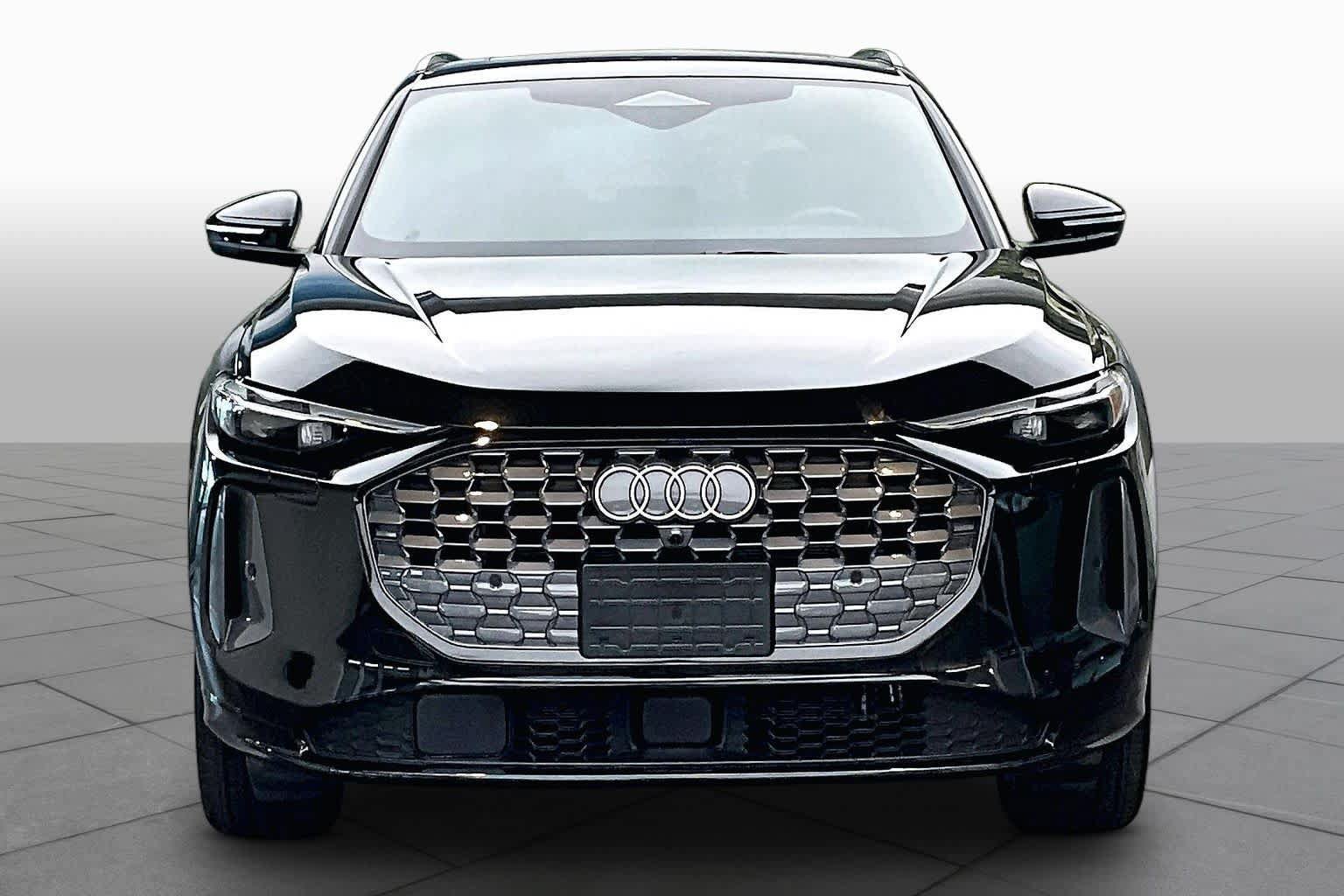 Certified 2025 Audi Q5 Premium AWD/4WD image 4
