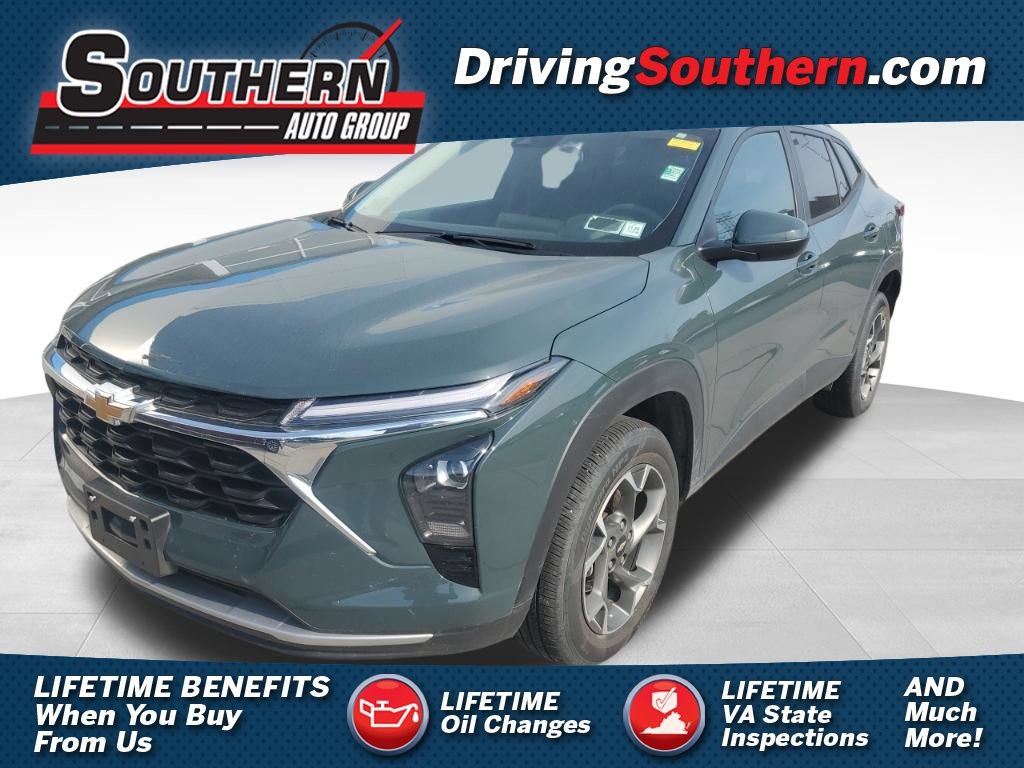 Used 2025 Chevrolet Trax LT