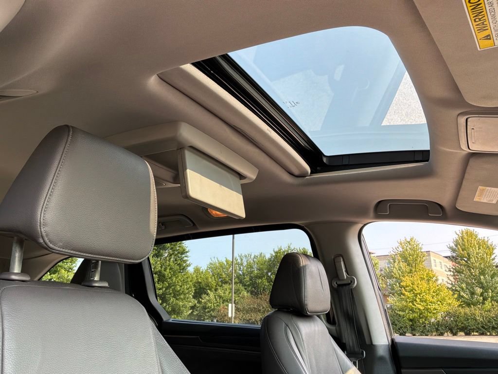 Used 2018 Honda Odyssey EX-L image 43