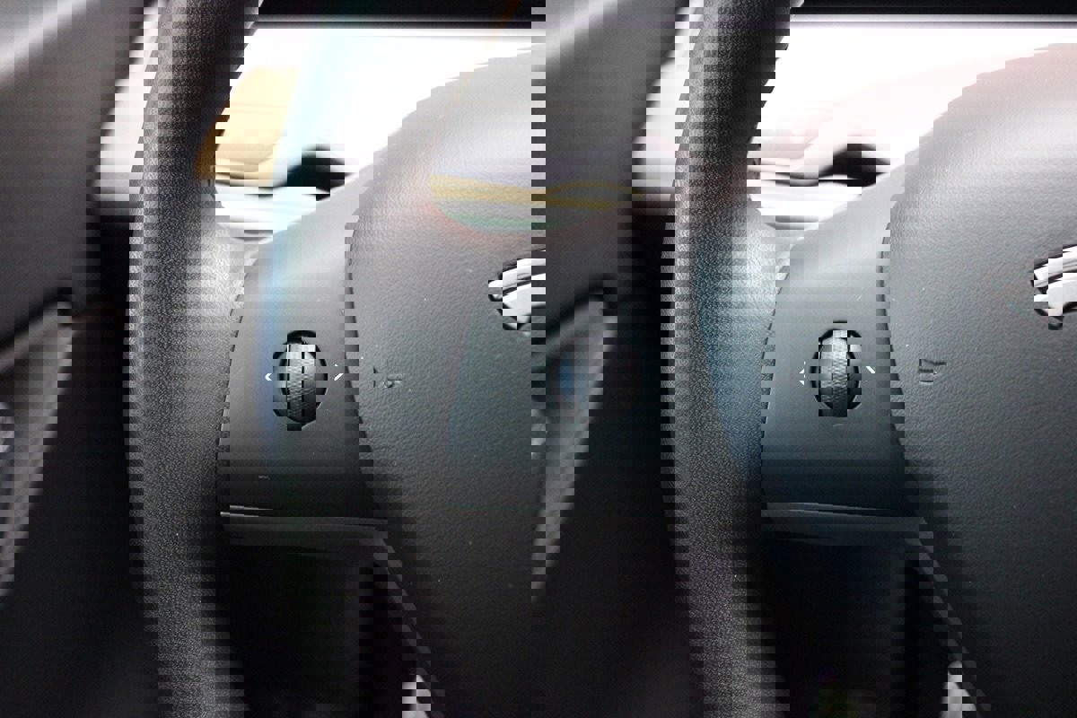 Used 2020 Tesla Model Y Performance image 40