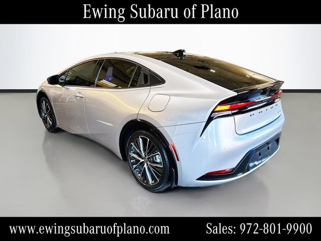 Used 2024 Toyota Prius XLE FWD image 5