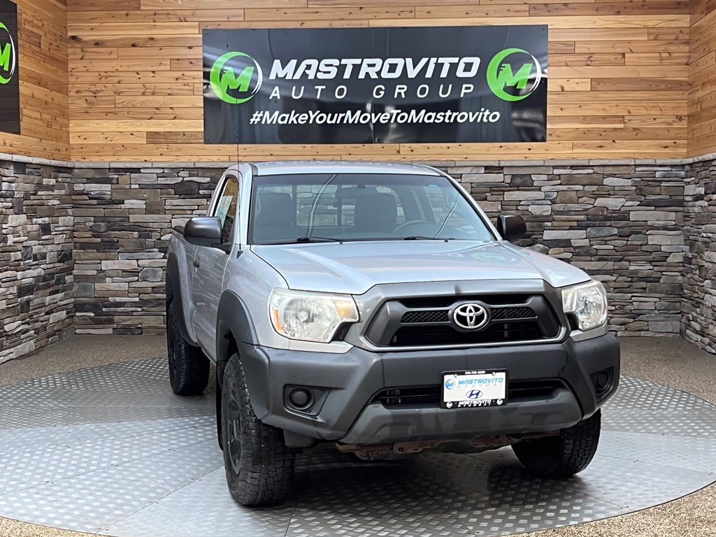 Used 2013 Toyota Tacoma 4x4 Regular Cab image 3