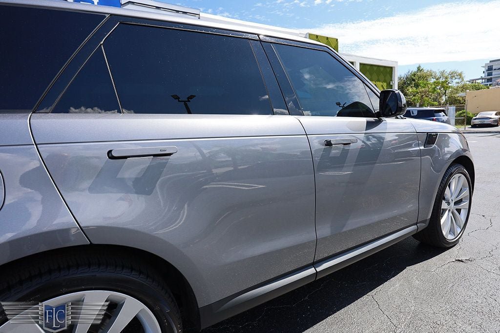 Used 2023 Land Rover Range Rover Sport SE AWD/4WD image 11
