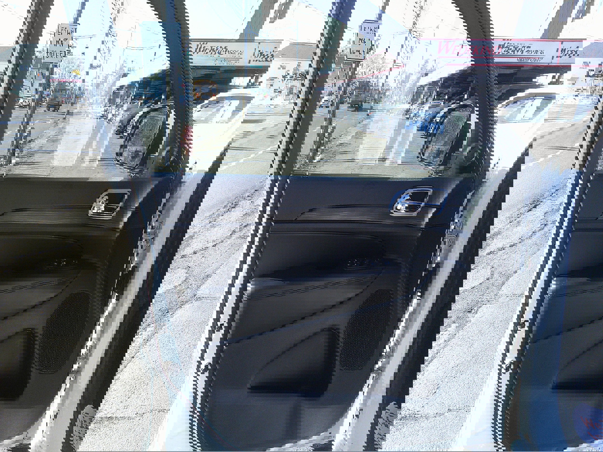 Used 2022 Jeep Grand Cherokee Laredo X image 16