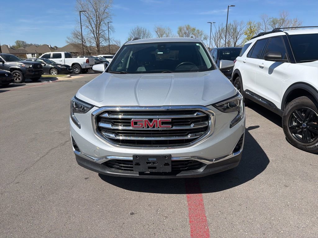 Used 2020 GMC Terrain SLT w/ Preferred Package image 3