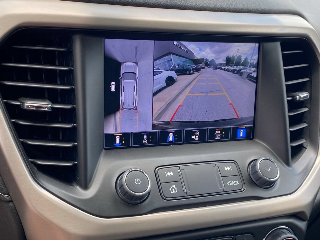 Used 2023 GMC Acadia Denali w/ Denali Ultimate Package AWD/4WD image 17