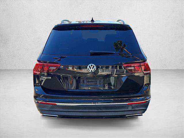 Used 2020 Volkswagen Tiguan SE w/ Panoramic Sunroof Package FWD image 7