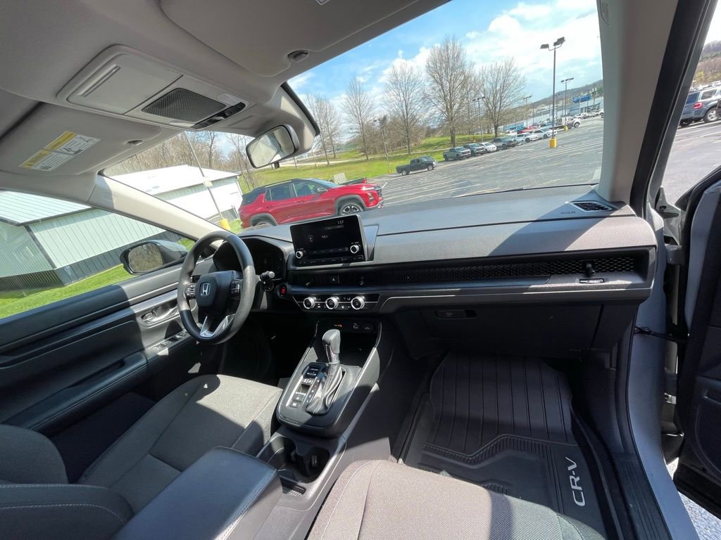 Used 2024 Honda CR-V LX image 11